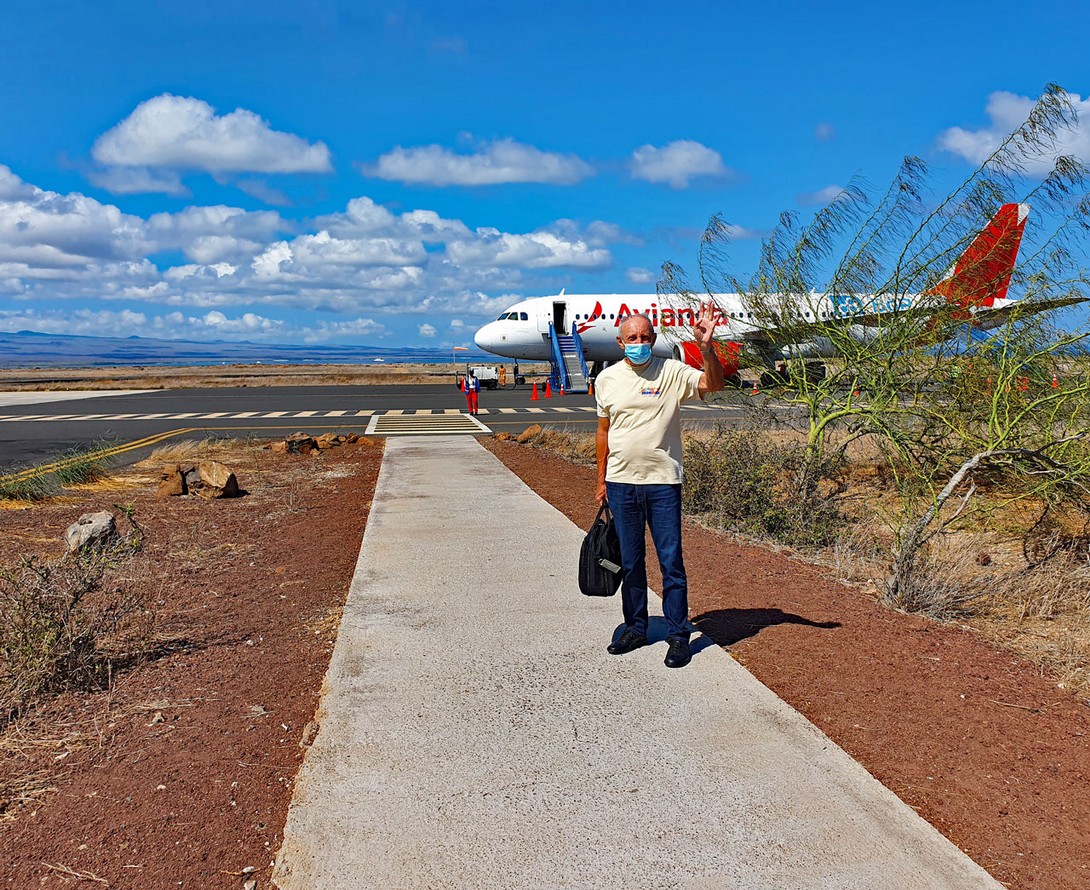 Auf dem Flugplatz in Baltra