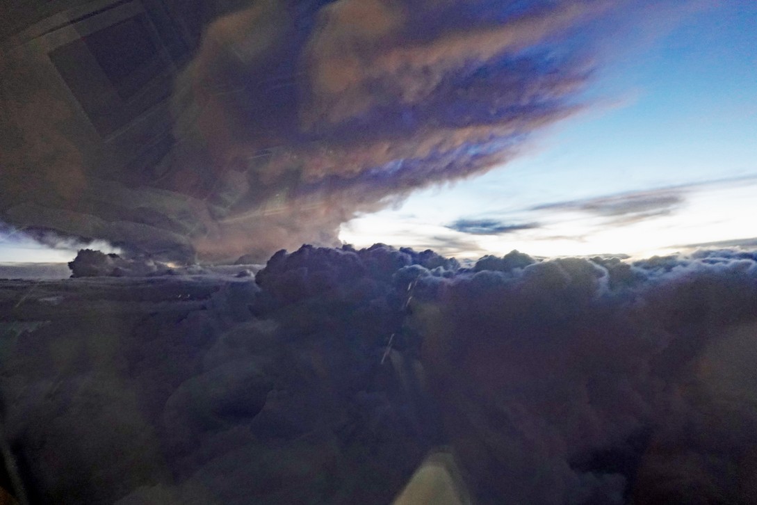 Gewitterwolke über Quito