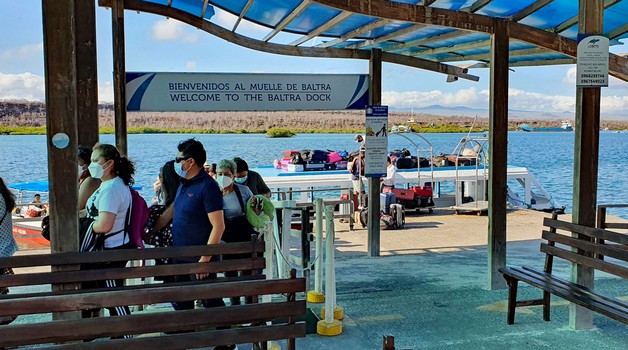 Anlegestelle der Fähre in Baltra