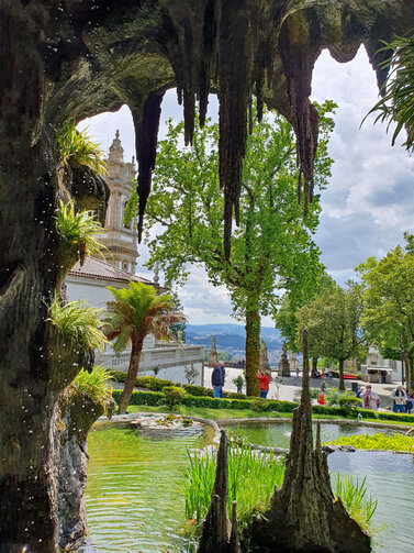 Blick aus der Grotte Bom Jesus do Monte
