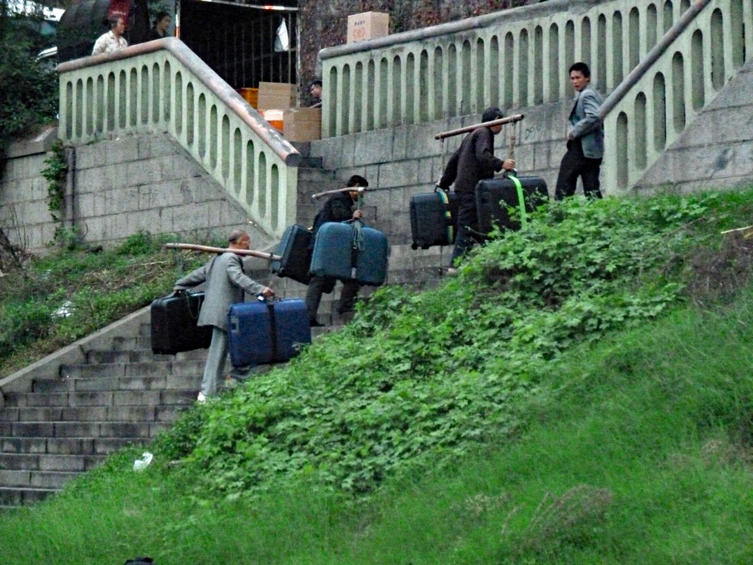 Kofferträger in Chongqing