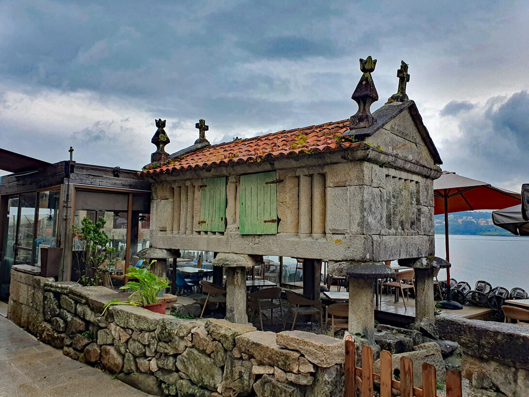 Getreidespeicher in Combarro