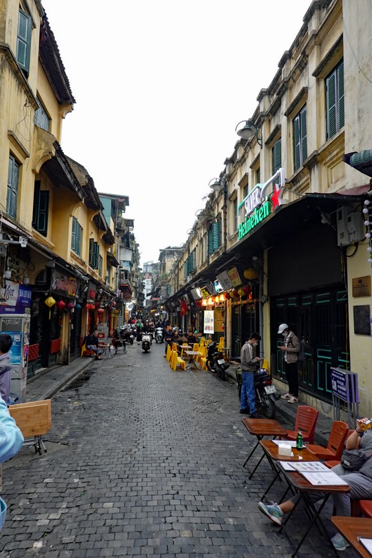 Straße in der Altstadt von Hanoi