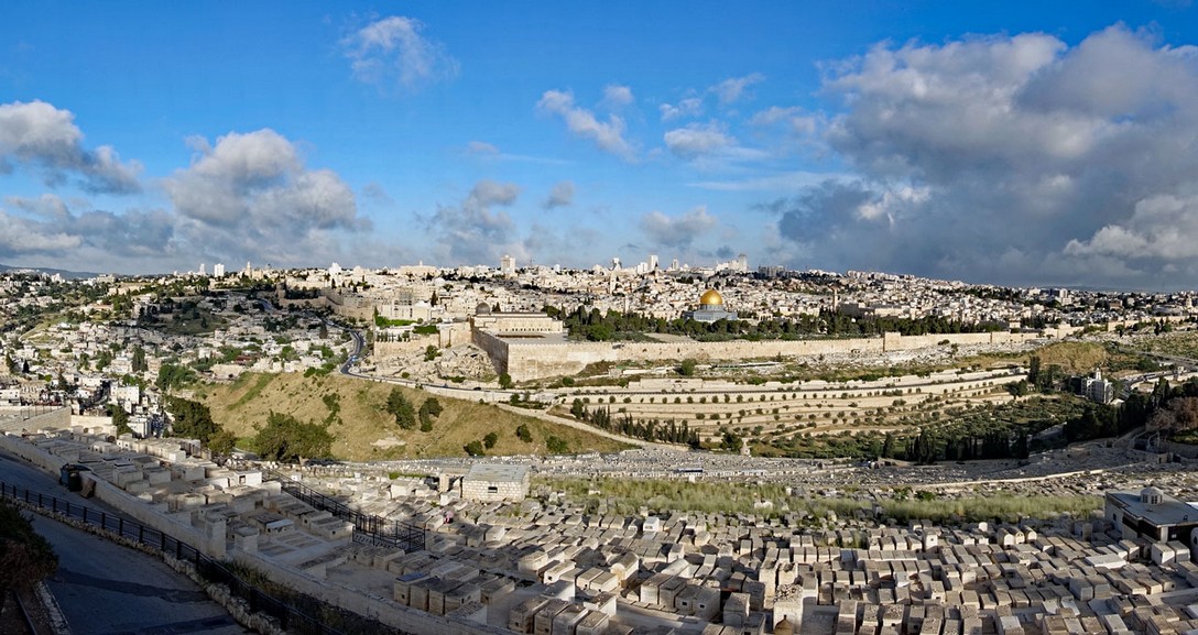 Panorama-Aufnahme von Jerusalem vom Ölberg aus