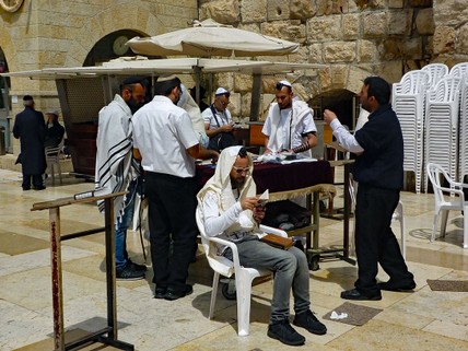 An der Klagemauer in Jerusalem
