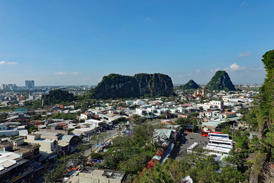 Blick vom Wasserberg auf die anderen Marmorberge