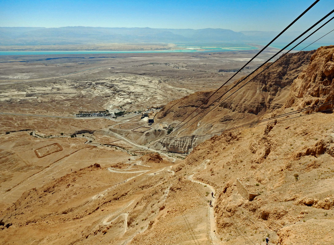 Schlangenpfad und Seilbahn in Masada