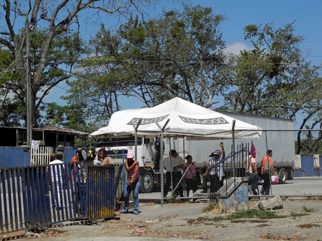 Grenze Nicaragua-Costa Rica An der Grenze in Peñas Blancas