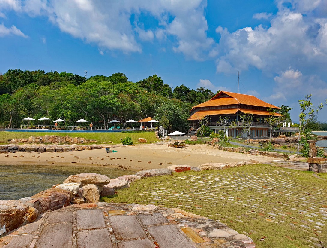 Das Gio-Restaurant am anderen Ende der Bucht