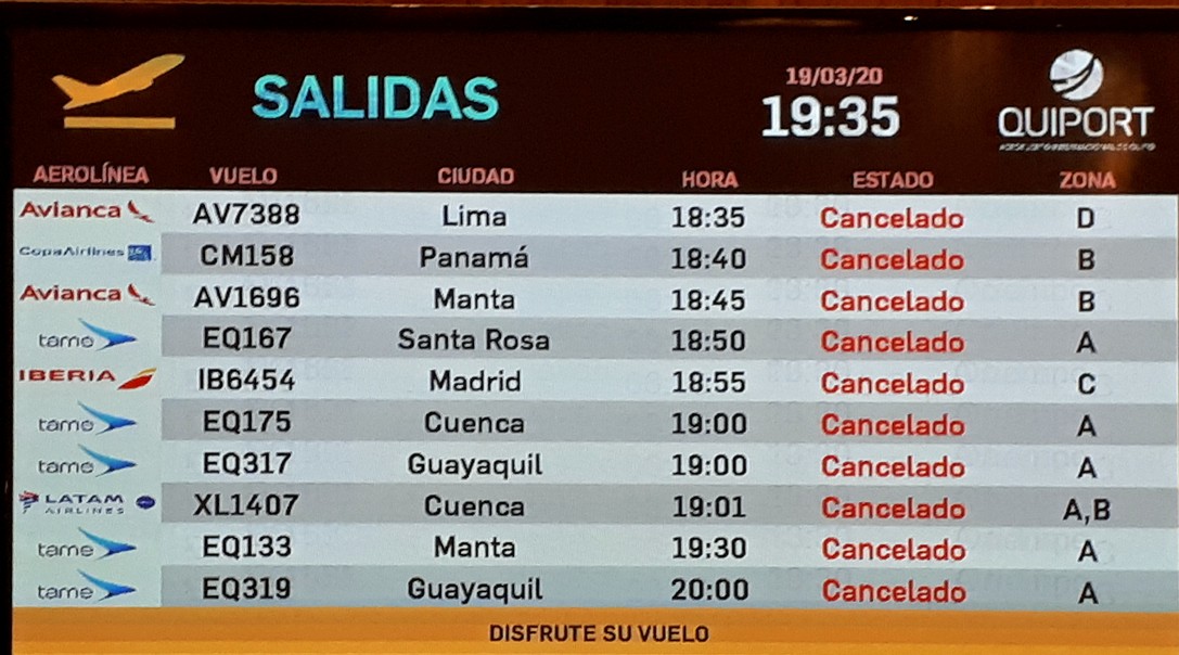 Anzeigetafel im Hotel Wyndham Airport Quito