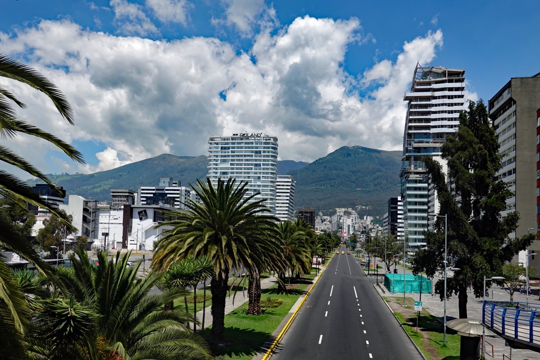 Avenida de naciones unidades Quito