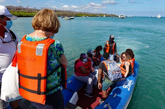 Schlauchboot zum Kajütkreuzer Española I)