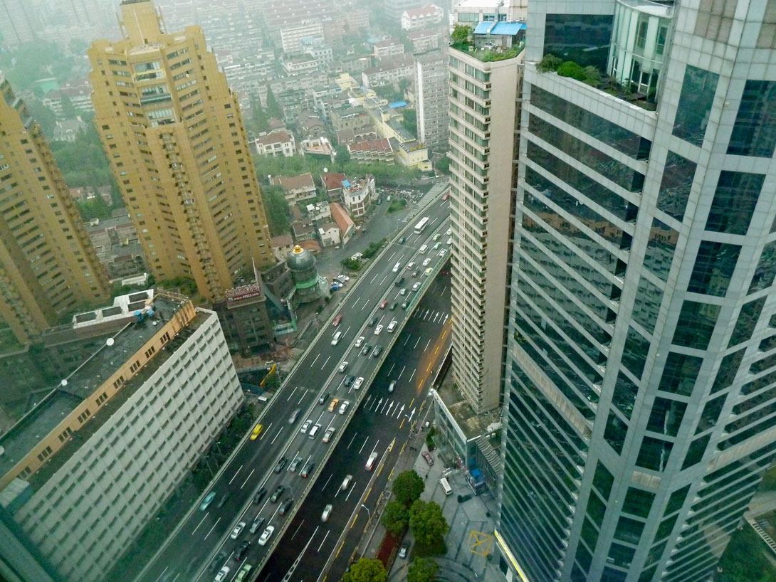 Die Yan´an Road in Shanghai