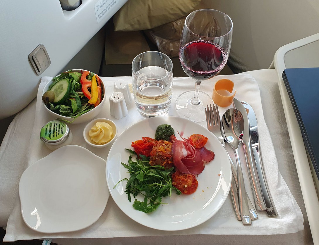 Vorspeise in der Business Class der Vietnam Airlines