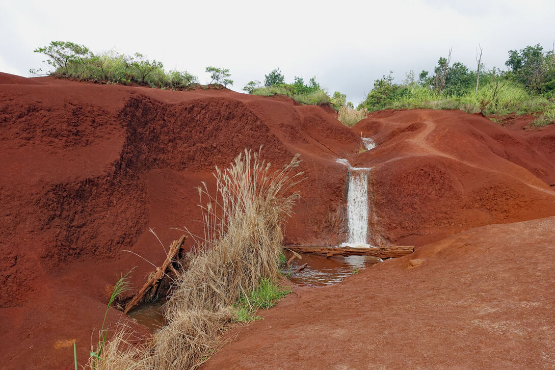 Bach am Waimea Canyon auf Kauai