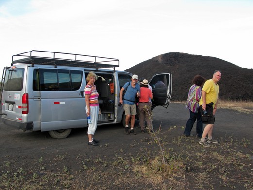 Am Cerro Negro Fertig zum Aufstieg auf den Cerro Negro